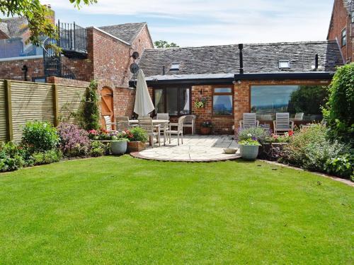 Cheltenham House | The Cottage