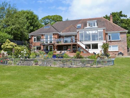 Fairlight House | The Cottage