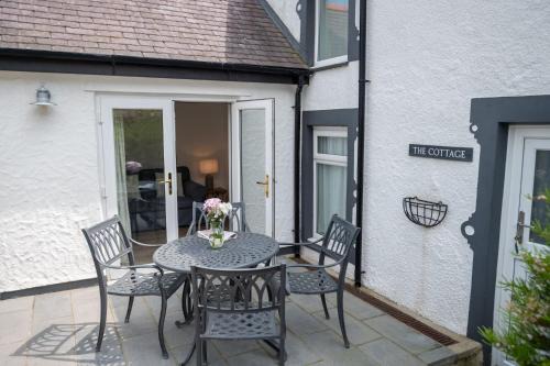 Moelfre House | The Cottage