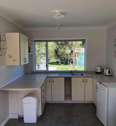 Waikawa Apartment | The Cottage in Waikawa