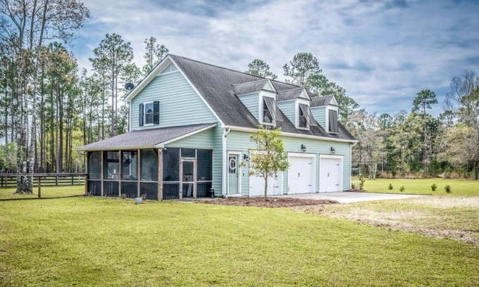 Charleston County Cottage | The Cottage on 5 Acres