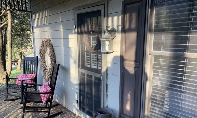 Afton Cottage | The Cottage @ Rebel's Run Afton Mountain
