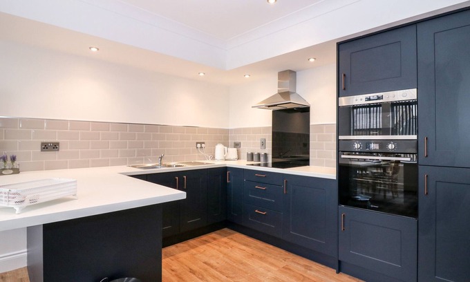 Keith Cottage | The Court Room at The Institute Executive Apartments