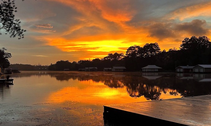 Guntersville House | The Cousins LakeHouse on Lake Guntersville