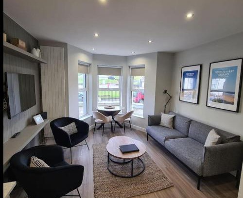 Portstewart Apartment | The Cove Apartment, Portstewart near Prom, Parking