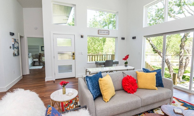 Clifton Cottage | The Cove at Whitney Unit A: Luxury Lakefront Retreat with Semi-Private Cove and Fire Pit