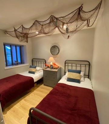 Criccieth House | The Cove