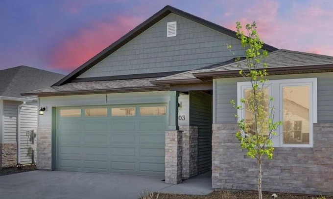 Southeast Boise House | The Cozy & Classy Boise Home No cleaning fee!