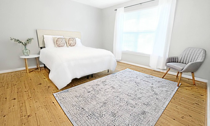 Martinez Condo | The Cozy | Hearth 2 BR Condo