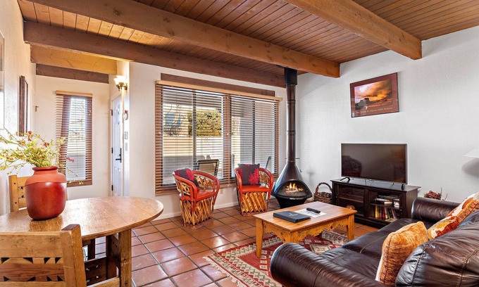 Northeast Santa Fe Hotel | The Cozy Hideaway You're Looking For In Santa Fe @ Fort Marcy
