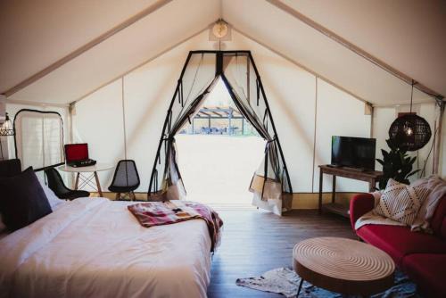 Cadiz Other | The Creekview,Luxury Safari Tent