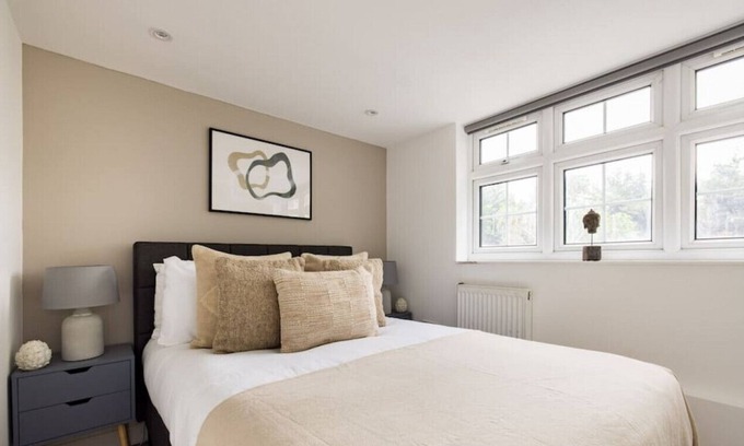 Dudden Hill Apartment | The Cricklewood Flats