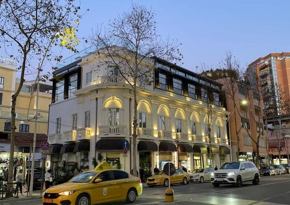 Tirana Hotel | The Crown Boutique Hotel & SPA