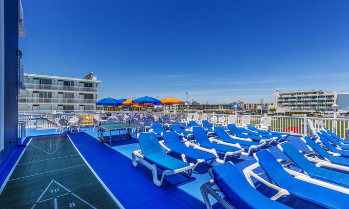 Wildwood Crest Hotel | The Crusader Oceanfront Family Resort