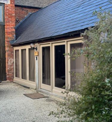 Lechlade House | The Dairy Cotswolds Cottage Farm With Pool