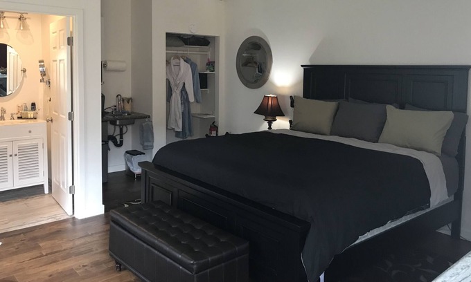 El Segundo House | The Dakota House . Private space, close to beach and LAX