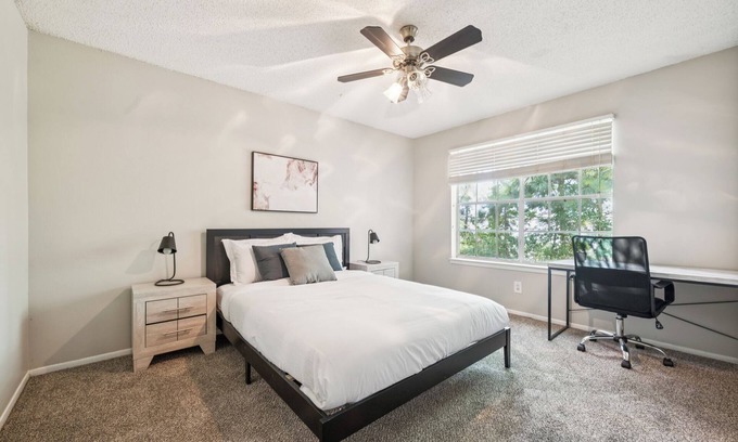 Huntsville Apartment | The Davis 1824 I Spacious 2 Bed 2 Bath