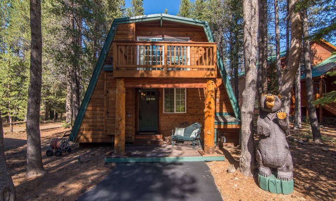 Truckee Cabin | The Davos Cabin, Truckee (2br+loft)