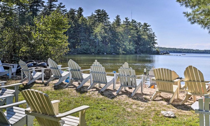 Raymond House | The Den Raymond Home with 200 Feet of Sandy Beach!