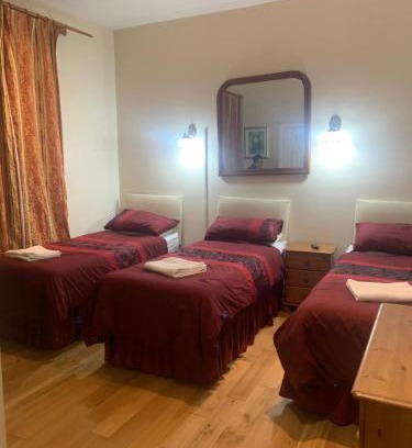 Turkey Street House | The Dharma Lodge