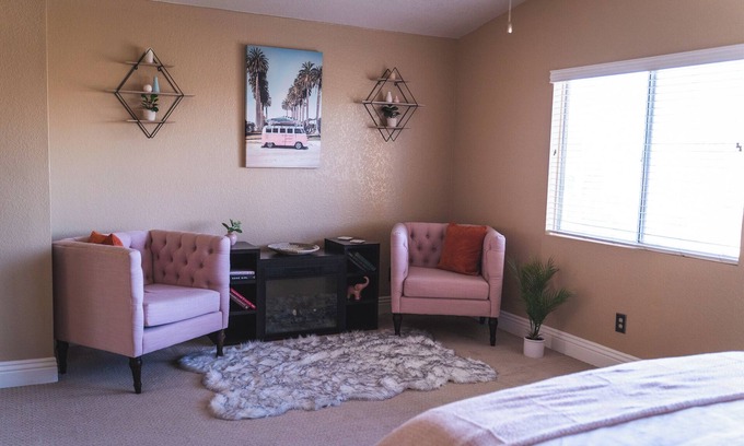 Lancaster House | The Diamond in Quartz Hill/Lancaster