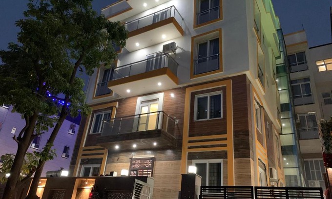Greater Noida Hotel | The Divine Residency