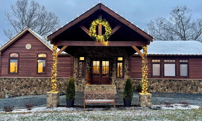 Blue Ridge Bed & Breakfast | The Dogwood Inn