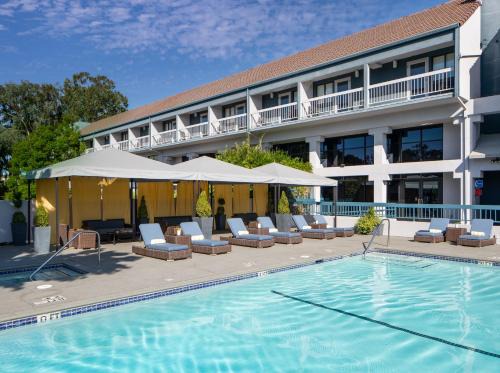 Ponderosa Park Hotel | The Domain Hotel