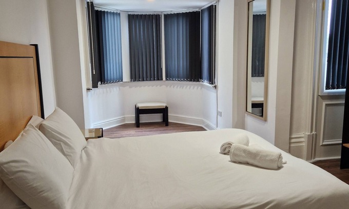 Hull Hotel | The Dorchester Hotel