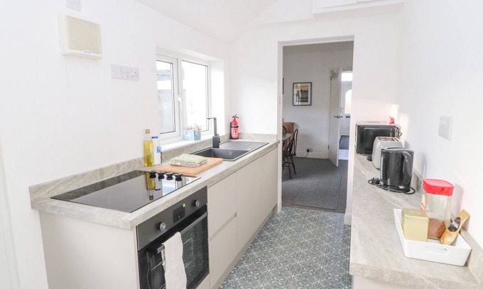 Wigton Cottage | THE DORMIE HOUSE, pet friendly, country holiday cottage in Silloth