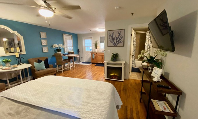 Safety Harbor Apartment | The Downtown Studio on Main