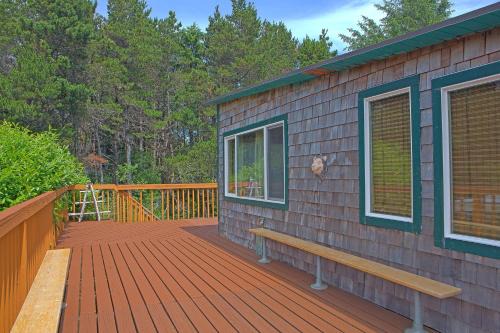 Grayland House | The Dragonfly Cabin