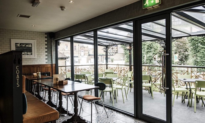 West Ealing Hotel | The Drayton Court Hotel