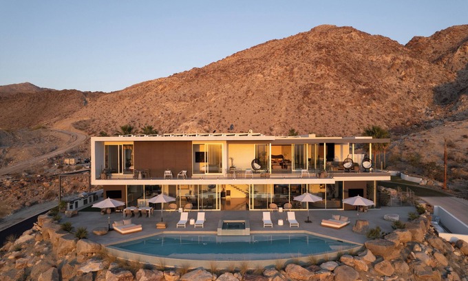 Palm Desert House | The Dream House - A True Desert Masterpiece with Saltwater Infinity Pool and Sauna