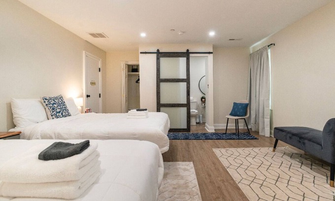 North Charleston House | The Drift
