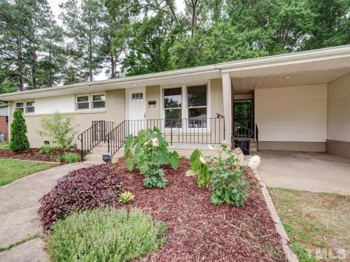 Durham House | The Duke Retreat Close to Duke & Downtown Villa