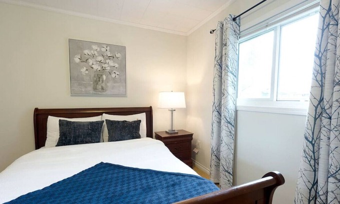 North Cowichan House | The Duncan House · The Willow House