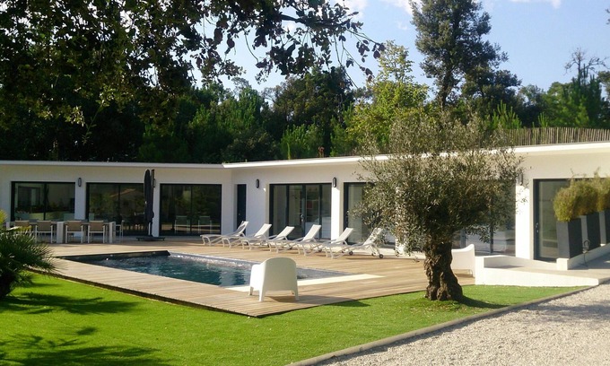 Saint-Palais-sur-Mer Villa | THE DUNE VILLA PLATIN ST PALAIS SUR MER