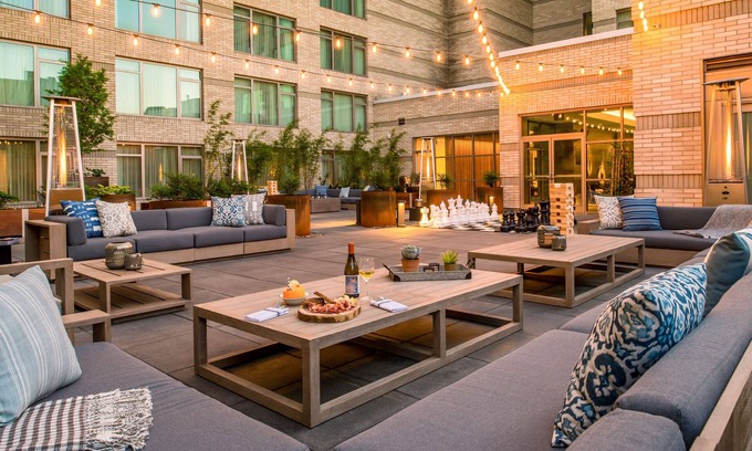 Downtown Portland Hotel | The Duniway Portland A Hilton Hotel