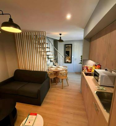 Bagnolet Apartment | The Duplex spa Paris