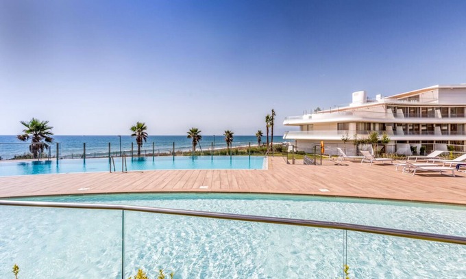La Gaspara House | The Edge Estepona Luxury Frontline Beach Apartment
