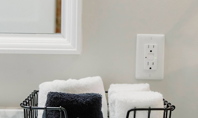Chillicothe Apartment | The Eleanor- Modern Downtown 2 Bedroom Apartment