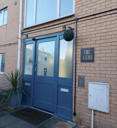 Plasnewydd Apartment | The Elms - Close to City Centre