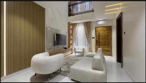 Akure House | The Emeritus Apartments