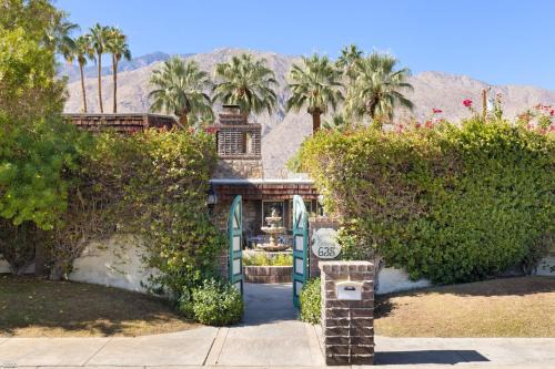 Warm Sands House | The English Cottage
