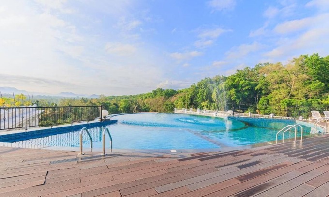 Mallawapitiya Hotel | The Epitome
