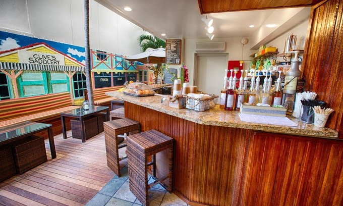 Waikiki Hotel | The Equus