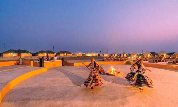 Sam Resort | The Escape Luxury Desert Resort