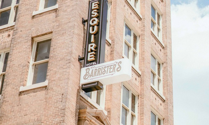 Gastonia Hotel | The Esquire Hotel Downtown Gastonia, an Ascend Collection Hotel
