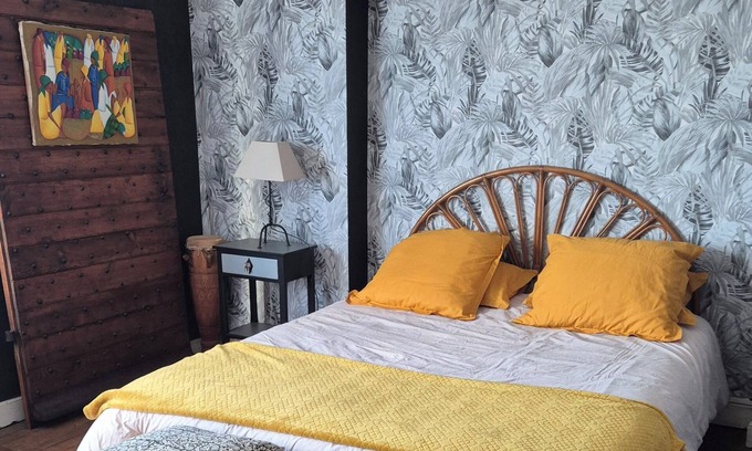 Salignac-Eyvignes Bed & Breakfast | The exotic beauty